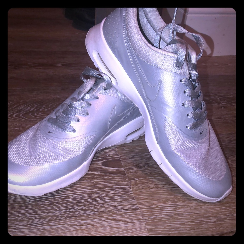 Casual Nike Shoes (Silver)
